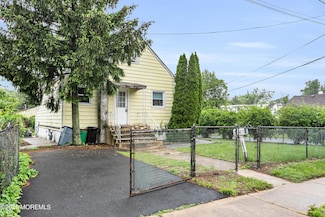 203 Orchard St, Keyport, NJ 07735