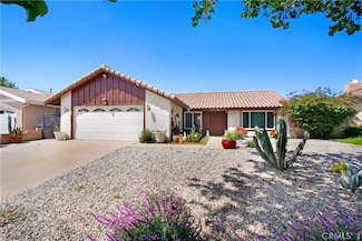 14617 Kinzie St, Panorama City, CA 91402
