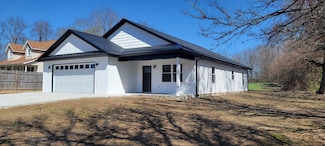 912 Biddinger Ln, Washington, IN 47501