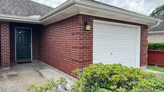 113 Chicago Ave, Nederland, TX 77627