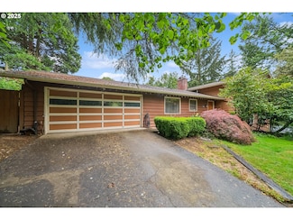 17020 Tracy Ave, Lake Oswego, OR 97035