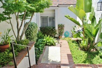 5 Rocky Knoll Unit 15, Irvine, CA 92612
