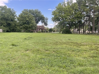 199 N D St, Centerton, AR 72719