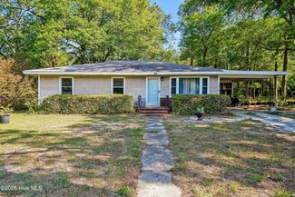 201 Rutledge Dr, Wilmington, NC 28412