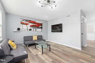 1002 Willow Dr Unit 107, Chapel Hill, NC 27514