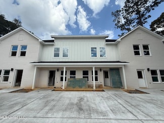 102 Highpoint Dr Unit 102, Diamondhead, MS 39525