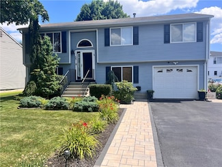 55 Ashley St, Cranston, RI 02920