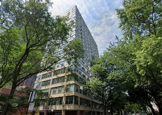 2970 N Lake Shore Dr Unit 18D, Chicago, IL 60657