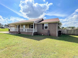 112 Hazelwood Dr, Hazel Green, AL 35750