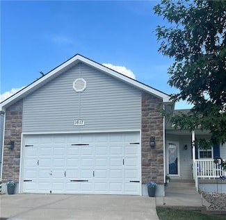 1617 NW Primrose Ln, Blue Springs, MO 64015