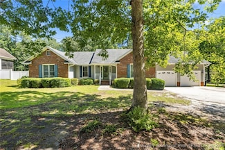 217 Oates Dr, Fayetteville, NC 28311