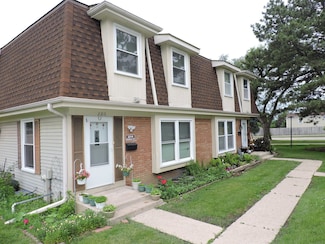2216 Andover Ct, Schaumburg, IL 60194