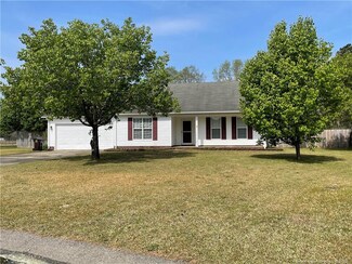 71 Spiral Branch Ct, Linden, NC 28356