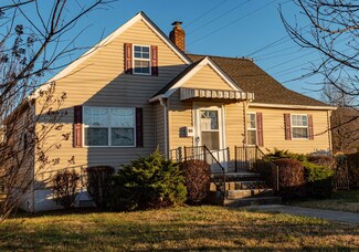 160 S Charlotte Ave, Waynesboro, VA 22980