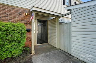 5947 Quail Hollow Rd Unit A, Charlotte, NC 28210