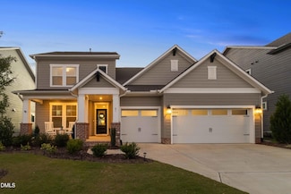 81 Welcome Dr, Fuquay-Varina, NC 27526