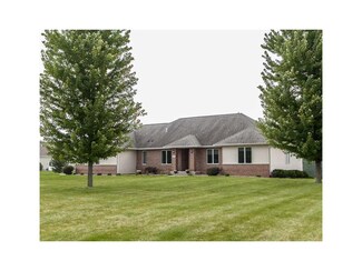4445 Plumberry Rd, Ely, IA 52227