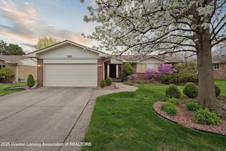 3580 Hamlet Dr, Sterling Heights, MI 48310