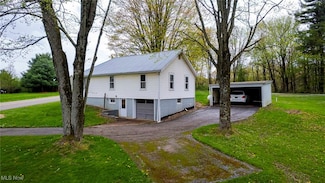 7997 Chestnut Ridge Rd NW, Beach City, OH 44608