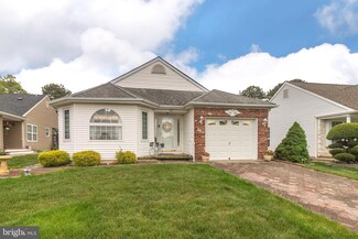 150 Canterbury Ln, Toms River, NJ 08757