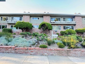 2145 Donald Dr Unit 1, Moraga, CA 94556