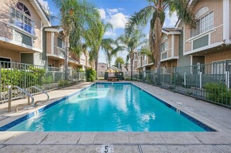8958 Burnet Ave Unit F2, North Hills, CA 91343