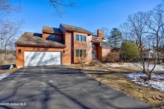 820 Middle St, Schenectady, NY 12309