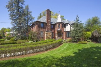 26 Mandalay Rd, Newton Center, MA 02459