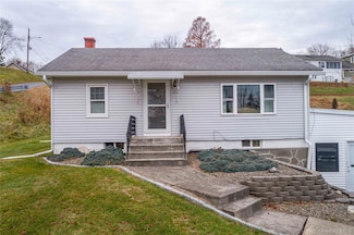 216 Hoyt St, Port Ewen, NY 12466