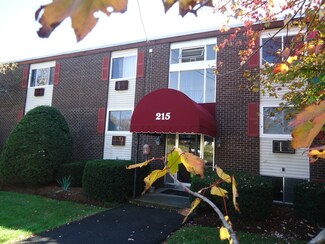 215 Chelmsford St Unit D, Chelmsford, MA 01824