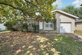 1112 N 66th St, Waco, TX 76710