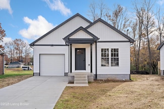 6713 Memory Ln, Louisville, KY 40258