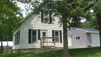 506 2nd St, Greenville, IA 51343