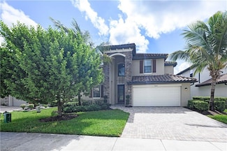 9425 Glenforest Dr, Naples, FL 34120
