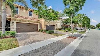 9595 Town Parc Cir N, Parkland, FL 33076