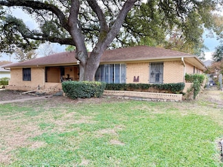 1909 Robin Ln, Garland, TX 75042