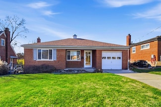 3655 Frondorf Ave, Cincinnati, OH 45211