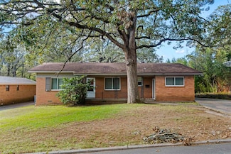 307 S Claremont Ave, Sherwood, AR 72120