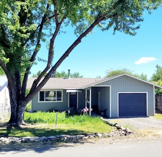 328 Harrison St, Etna, CA 96027