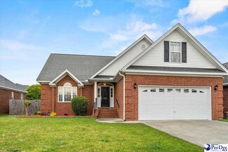833 W Saint George Dr, Florence, SC 29505