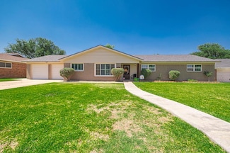 2804 W Dengar Ave, Midland, TX 79705