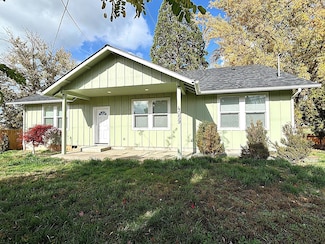 4059 Fern Valley Rd, Phoenix, OR 97535