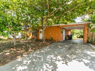 3711 SW 46th Ave, West Park, FL 33023