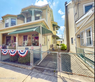 230 S 6th St, Shamokin, PA 17872
