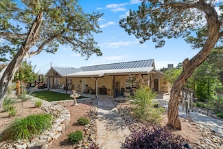 667 Ranch Rim Dr W, Hunt, TX 78024