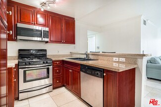 5510 Owensmouth Ave Unit 123, Woodland Hills, CA 91367