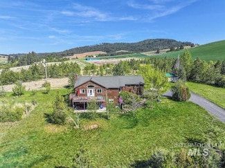 1091 Four Mile Rd, Viola, ID 83872