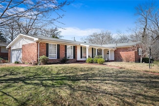 3330 Steed Dr, Florissant, MO 63033