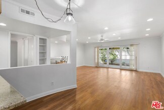 4445 Cartwright Ave Unit 109, Toluca Lake, CA 91602