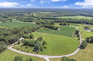 367 Hickory Hollow Rd, Tullahoma, TN 37388